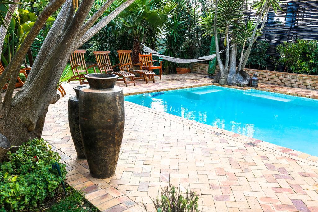 Secret Garden Guesthouse Bloubergstrand Ngoại thất bức ảnh