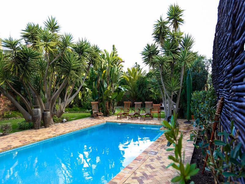 Secret Garden Guesthouse Bloubergstrand Ngoại thất bức ảnh